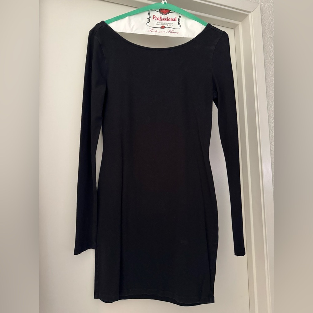 Forever 21 Classic Black Long Sleeve Dress